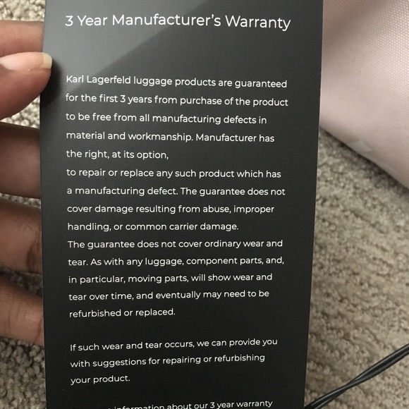 Karl Lagerfeld Duffle Bag - Picture 3 of 4